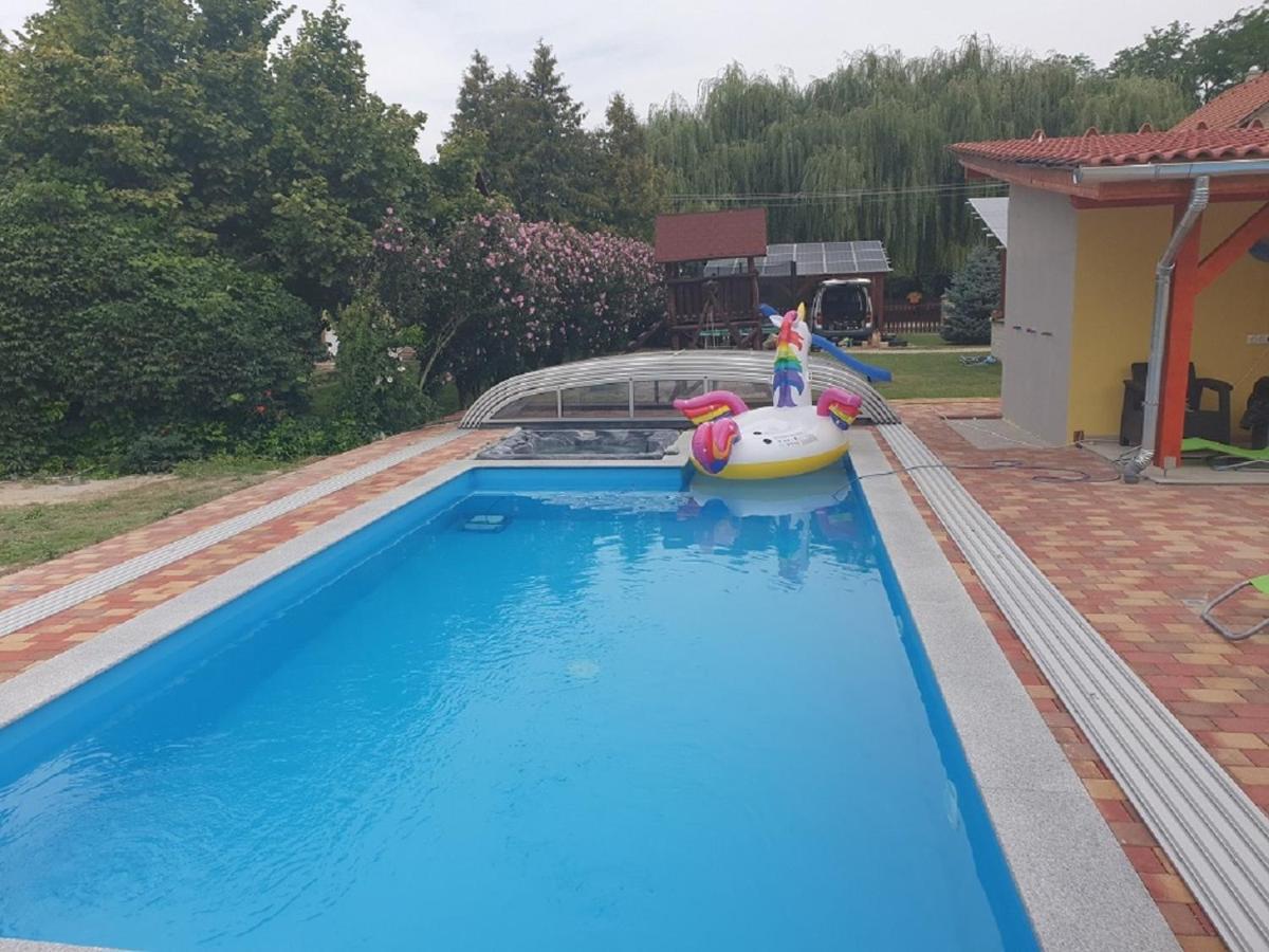Nagybaracska Ponty Orso Vendeghazヴィラ エクステリア 写真